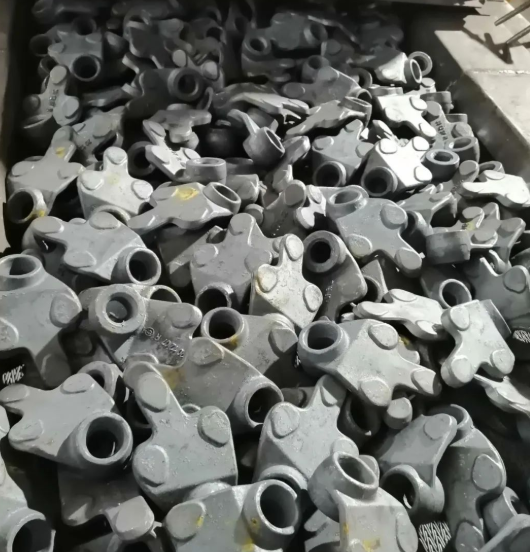 用网带炉对45钢左右球壳调质处理(图1)